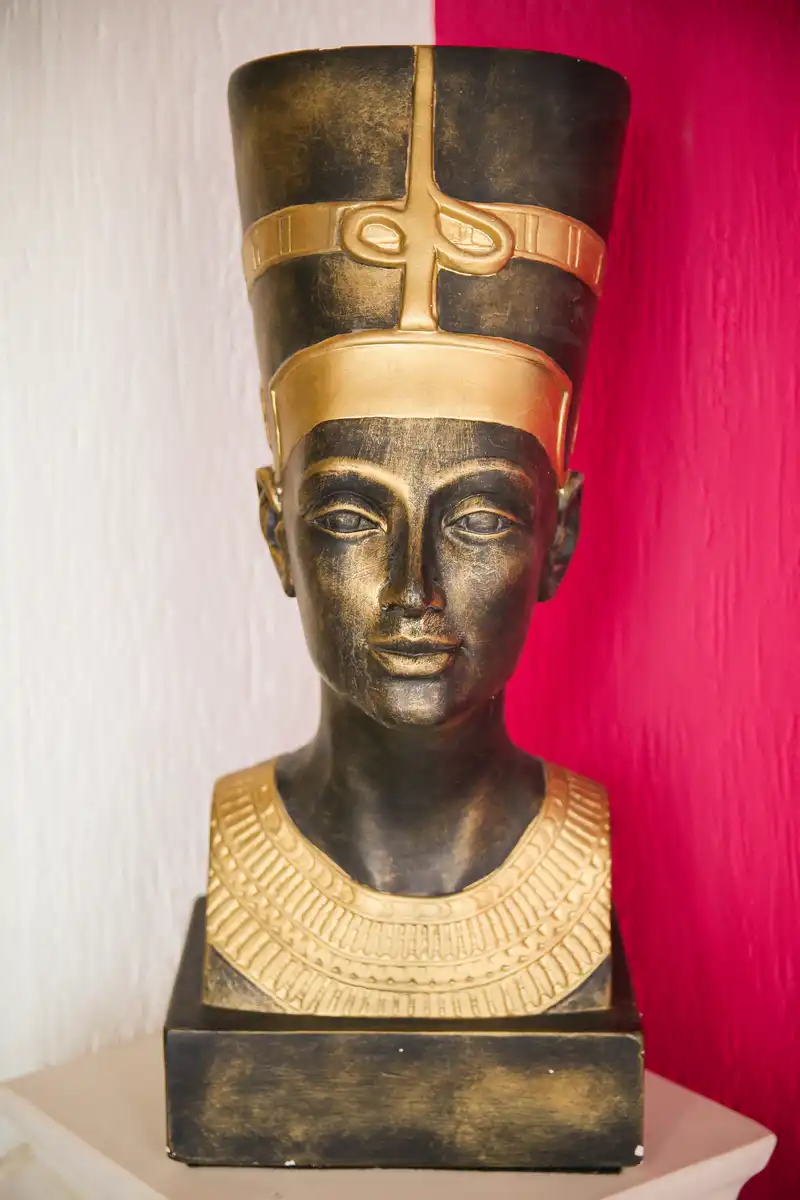 BeautyTempel Rambow – Nofretete